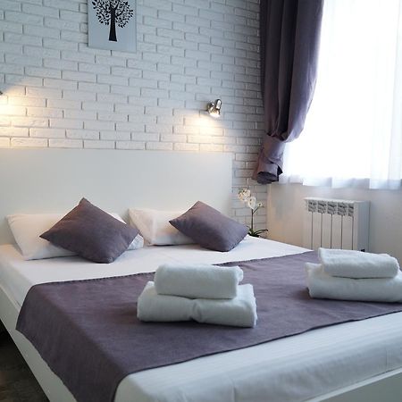 Skyhome Goloseevsky Kiew Exterior foto